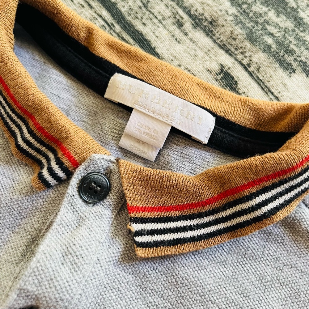 BURBERRY⚡️Signature Collar Short Sleeve Polo Shirts_6Y - Picture 3 of 11